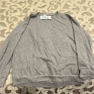 Size medium never worn gray long sleeve shirt(very soft)